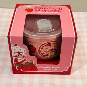 Pink Noodle Bowl with Lid